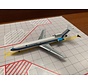 B727-200 Eastern N8833E white/gray hockey stick 1:400**Collection sale