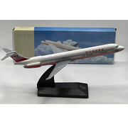 MD82 FAT Far Eastern Air Transport B-28001 1:125 with stand