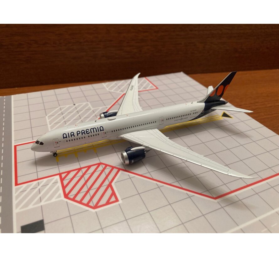 B787-9 Dreamliner Air Premia HL8387 1:400 **Collection sale