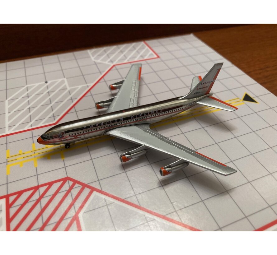 Aeroclassics B720-023B American N7547A Astrojet [chrome finish] 1:400**Collection sale