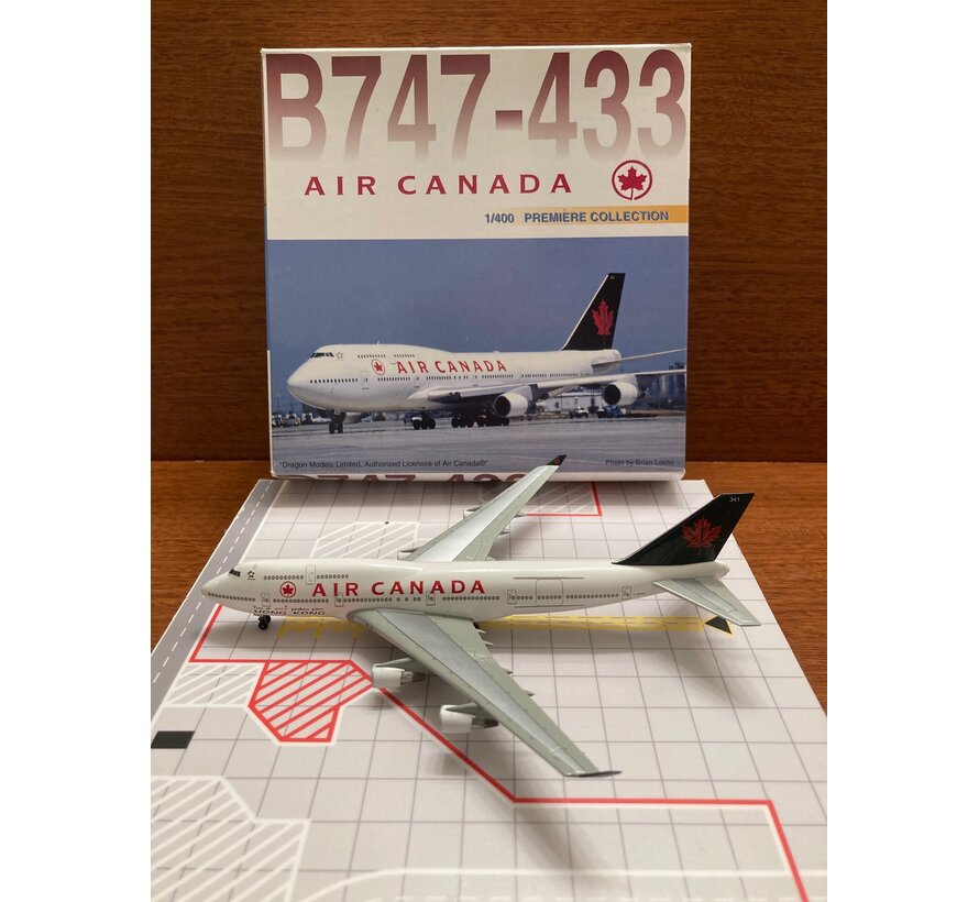 B747-400 Air Canada C-GAGL "Yves et moi portons pour Hong Kong" Green Tail 1:400 *Collection Sale