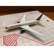 Herpa B787-8 Dreamliner Air Canada 2017 livery C-GHPQ 1:500 **Collection sale