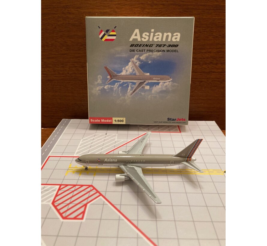 Starjets B767-300 Asiana HKL7263 1:500**Collection sale