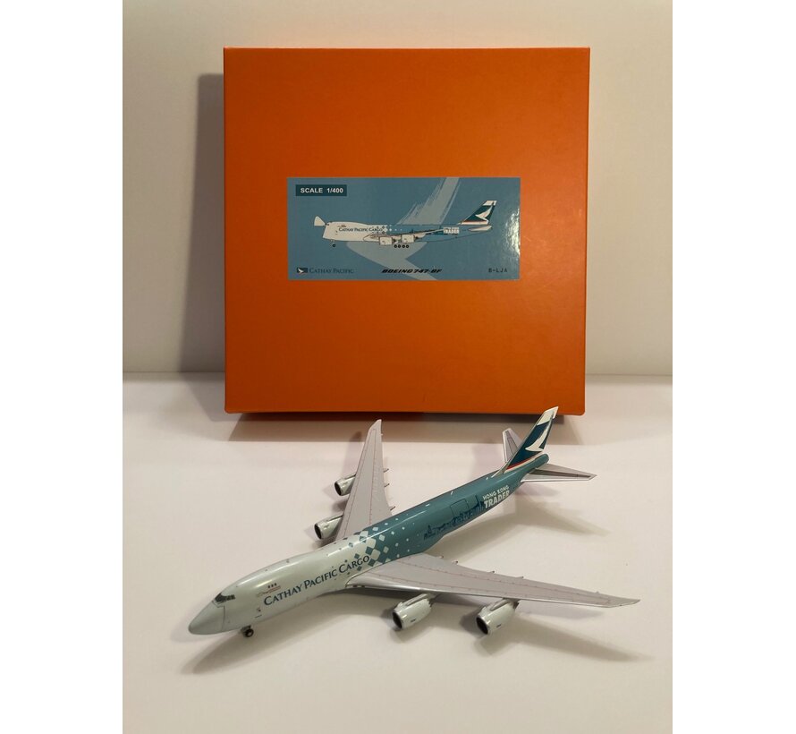 B747-8F Cathay Pacific Cargo Hong Kong Trader B-LJA 1:400  Interactive Series**Collection sale