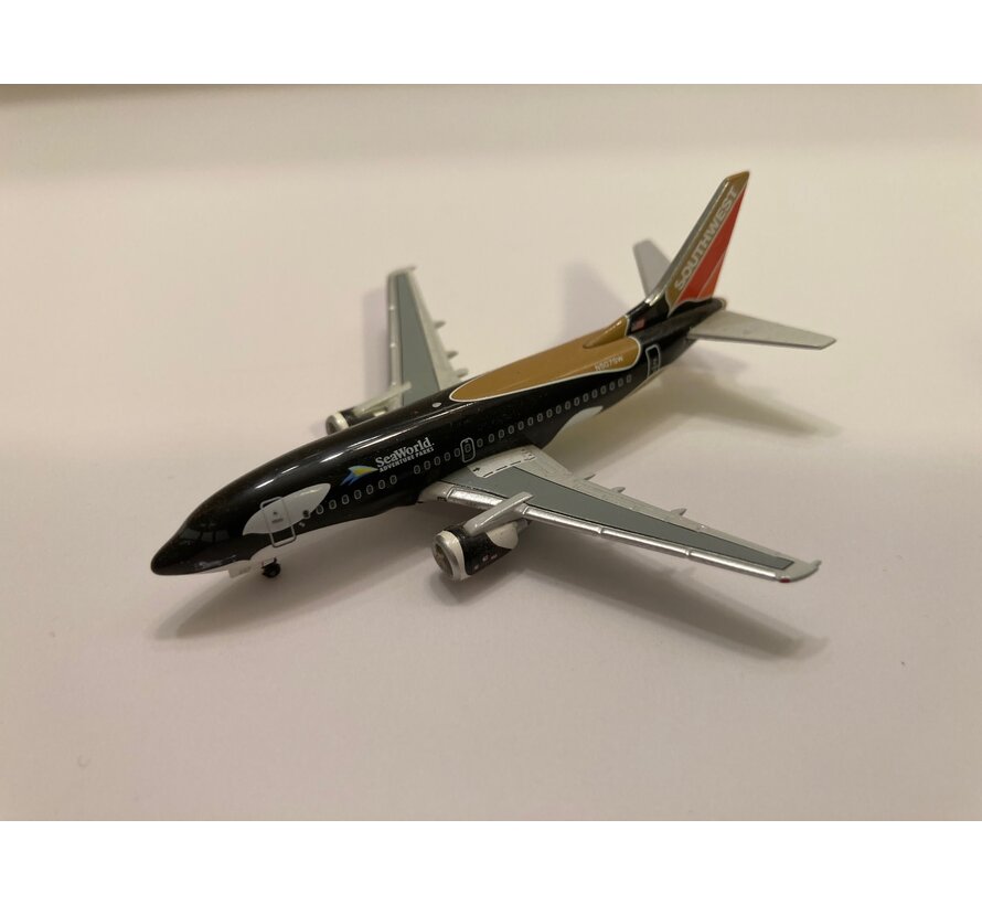 B737-500 Southwest N507SW 'Shamu' 1:400**Collection sale