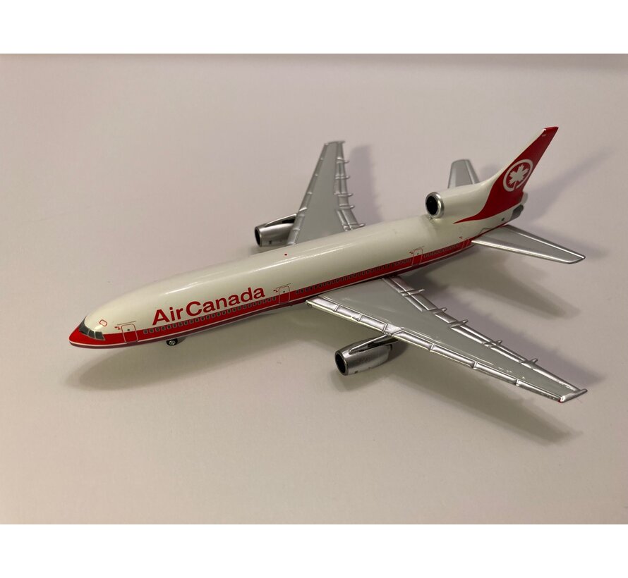 Aeroclassics L1011-1 Air Canada C-FTNF double stripe 1:400**Collection sale