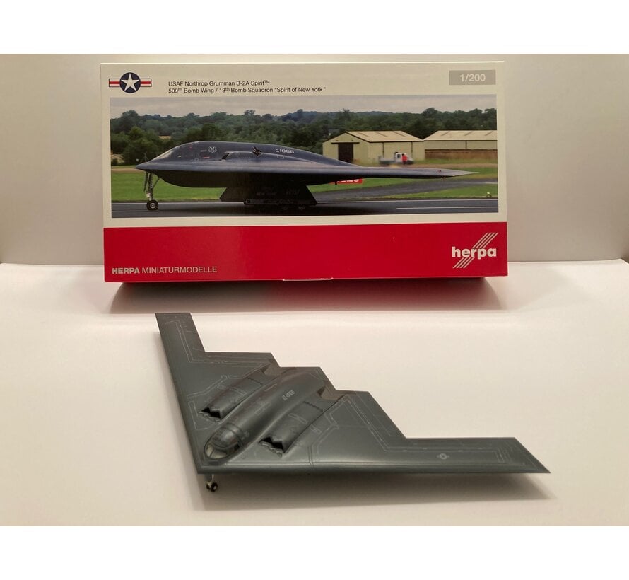 B2A Spirit USAF Spirit Of New York 1:200**Collection sale