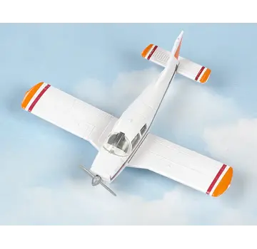 Hot Wings PA-28 Piper Cherokee with connectable runway