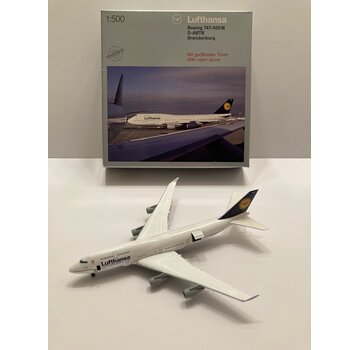 Herpa B747-400M Lufthansa D-ABTB with open doors 1:500**Collection sale
