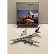 Herpa B747-200F Lufthansa D-ABYO with open nose 1:500**Collection sale