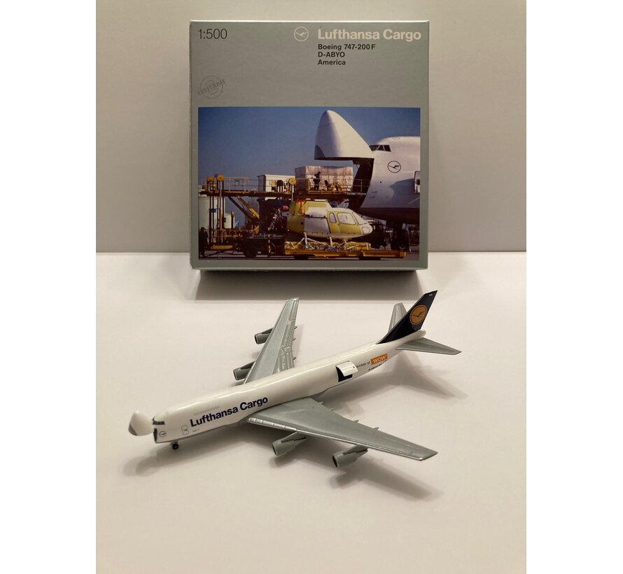 B747-200F Lufthansa D-ABYO with open nose 1:500**Collection sale