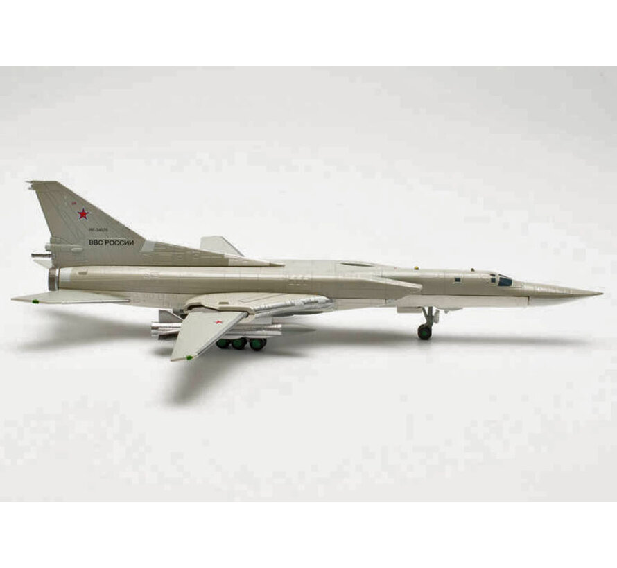 Tupolev TU22M3 Backfire Russian Air Force RF-34075 1:200**Collection sale