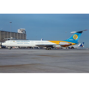 Phoenix Diecast IL62M Air Ukraine UR-86134 1:400 +pre-order+