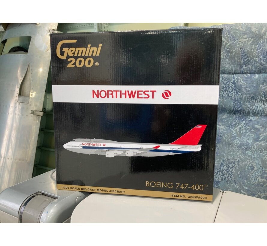 B747-400 Northwest 1980s livery N663US 1:200 polished**Collection sale