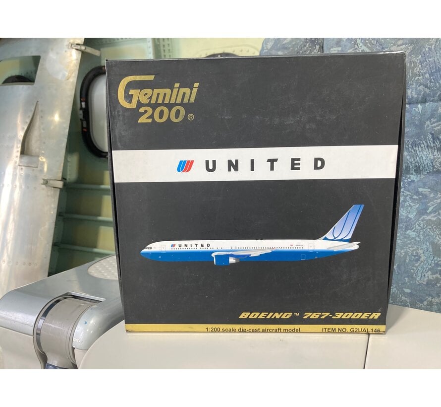 B767-300 United N648UA 'Tulip' 1:200**Collection sale