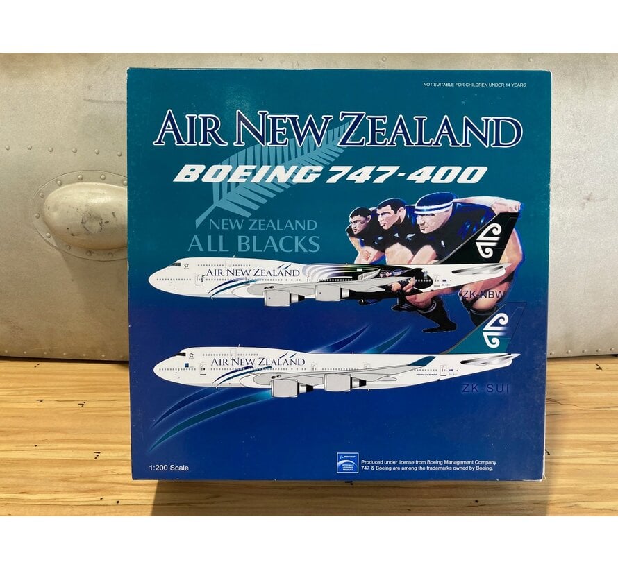 AV200 B747-400 Air New Zealand ZK-SUI 1:200**Collection sale**