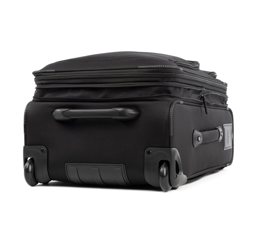 FlightCrew 5 24" Expandable Rollaboard