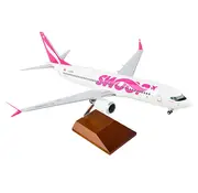 Skymarks Supreme B737 Max8 Swoop 1:100 with wood stand & gear