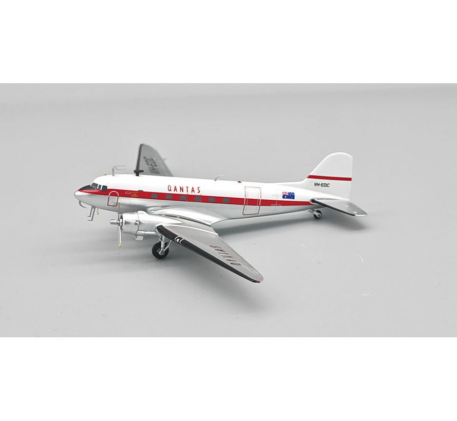 DC3 QANTAS red cheatline livery VH-EDC 1:200 +PRE-ORDER+
