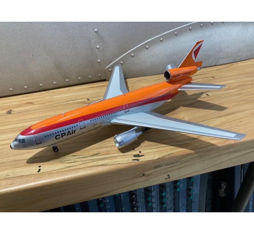 DC10-30 CP AIR [Orange] 'Empress of Rome' C-GCPJ 1:200 **Collection  sale**