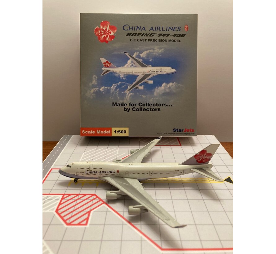 Starjets B747-400 China B-18275 1:500**Collection sale**