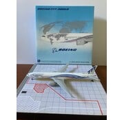 JC Wings B777-300ER Boeing House Round The World Tour N5016R 1:400**Collection sale**