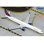 Gemini Jets B757-300W Delta Air Lines N590NW 1:400 winglets**Collection sale**