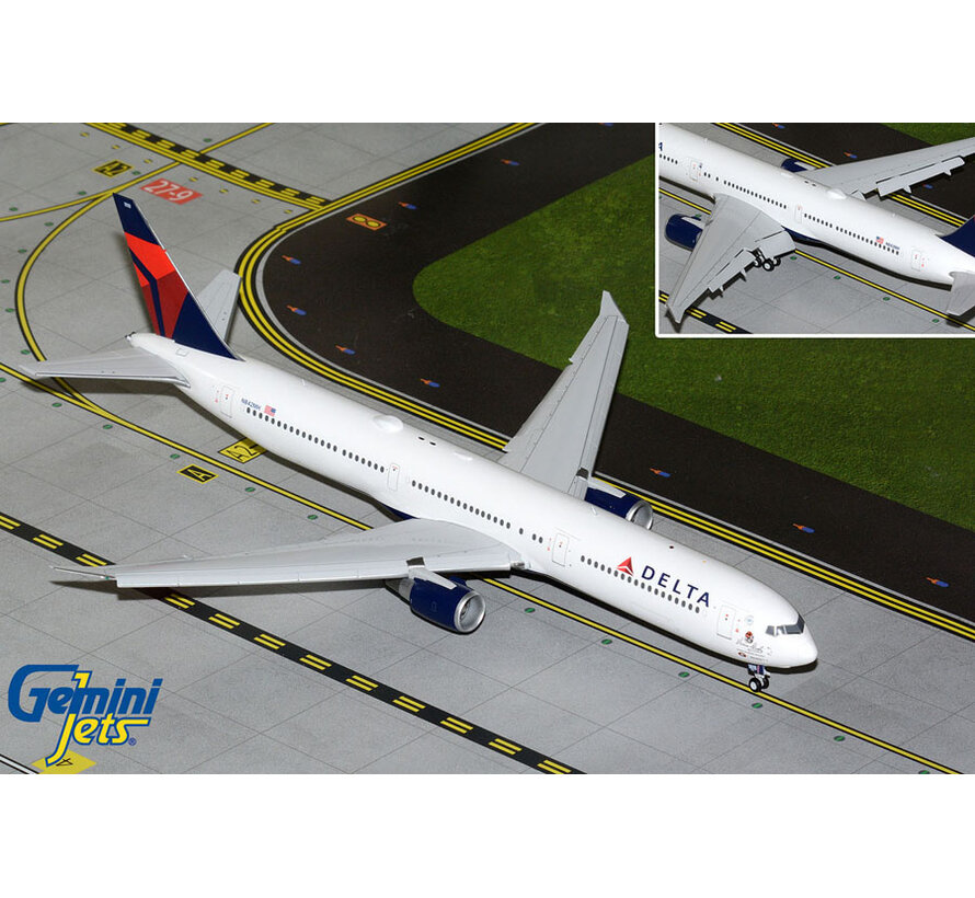 B767-400ER Delta Air Lines 2007 livery "Vince Dooley" N842MH 1:200 flaps down **NEW MOULD!** *New Arrival