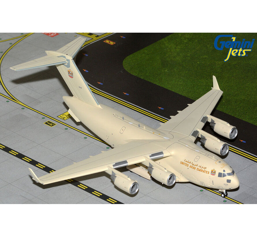 C17A Globemaster III UAE Air Force tan hi-viz livery 1228 1:200 *New Arrival