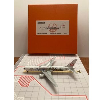 JC Wings B767-300ER Japan Airlines 35th Happiest Celebration JA612J 1:400 **Collection sale**