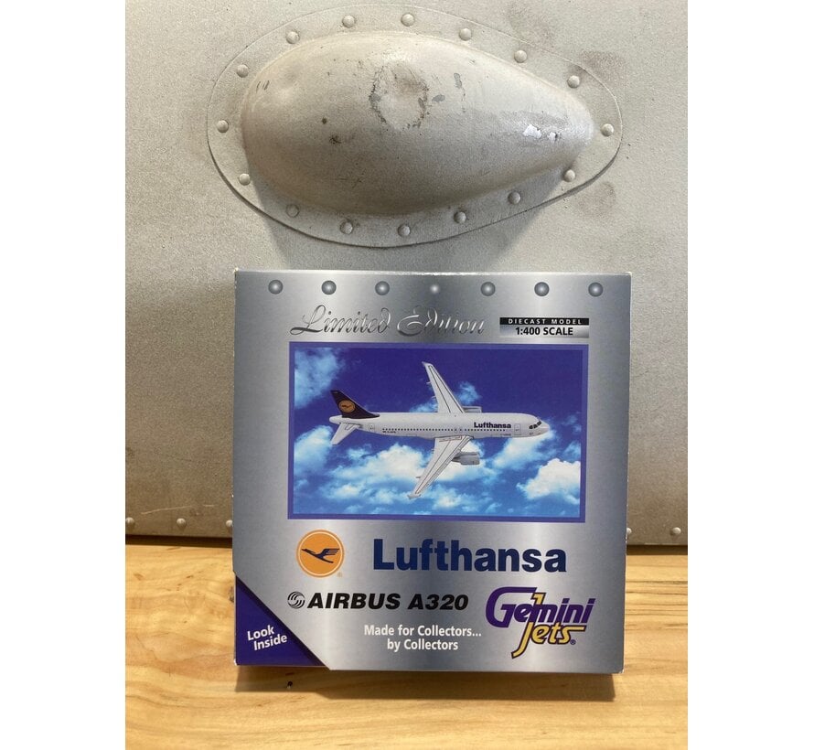 A320 Lufthansa D-AIPB old colours 1:400**Collection sale**
