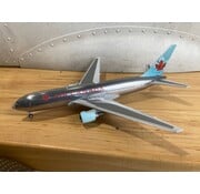JC Wings B767-200 Air Canada bare metal C-GDSP 1:200**Collection sale**