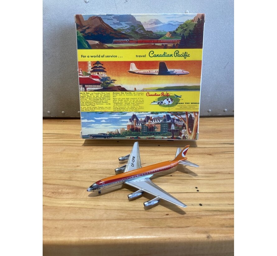 Aeroclassics DC8-50 CP Air CF-CPM 1:400**Collection sale**