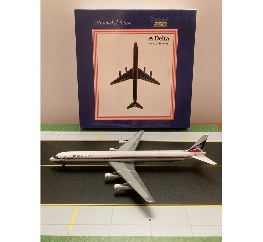DC8-61 Delta N1306L 'Widget' 1:250**Collection sale**TAKE NOTE-1:250 SCALE!