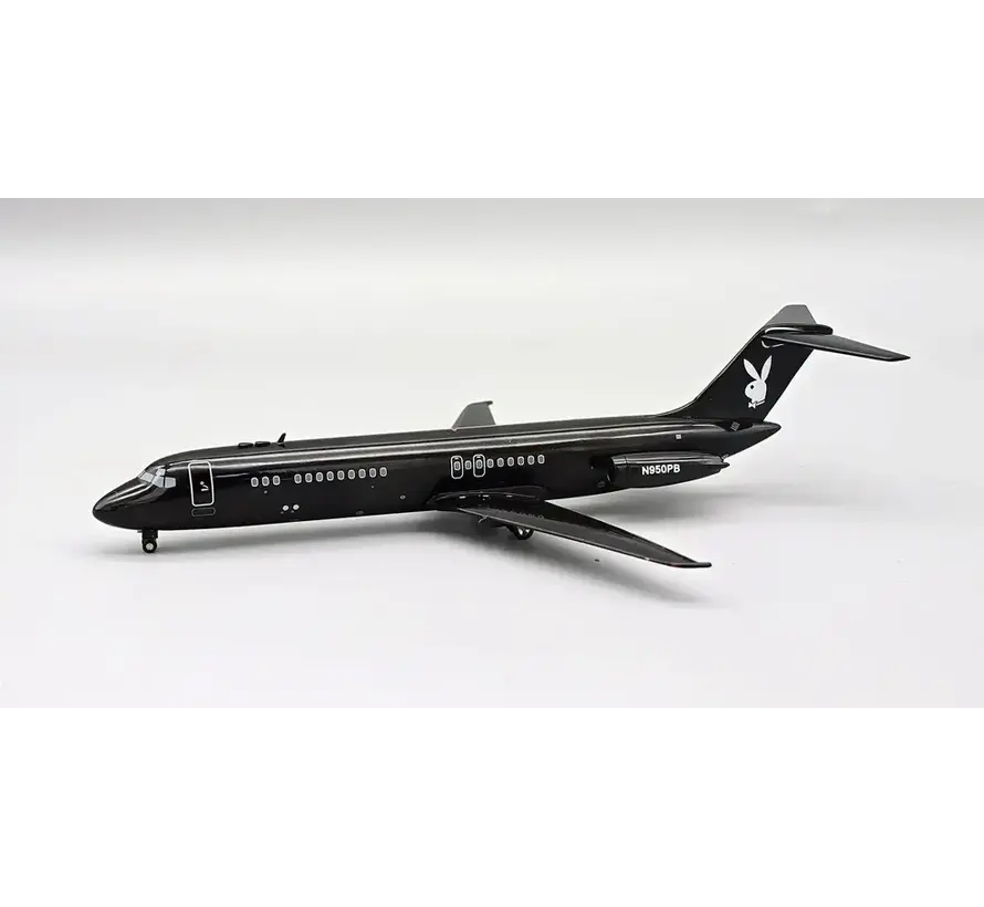DC9-32 Playboy N950PB 1:200 *New Arrival