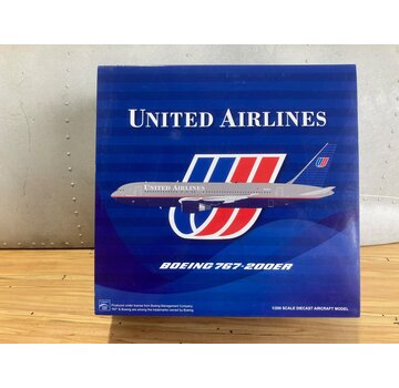 JC Wings B767-200 United Airlines 1992 battleship grey N608UA 1:200 with stand**Collection sale**