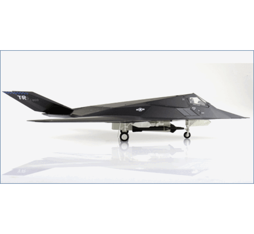 F117A Nighthawk USAF 84-0809 TR Tonopah AFB 2022 1:72 (2 x B57 & B61 bombs) +New Arrival+