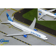 Gemini Jets B767-300ER United Airlines  N76064 flaps down 1:200 *Pre-Order