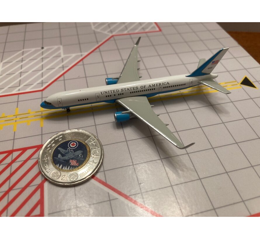 B757-200W/VC32 Air Force 2 1:500 **Collection sale**