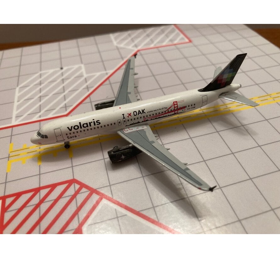 Aeroclassics A320 Volaris Oakland Sara XA-VOM 1:400 **Collection sale**