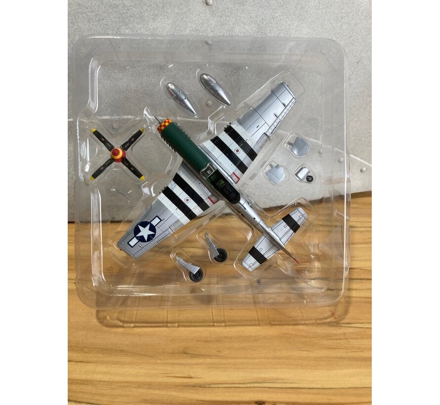 P-51D "Glamorous Glen III", 'Chuck' Yeager, 363th FS, 357th FG, 1944 1:72**Collection sale**