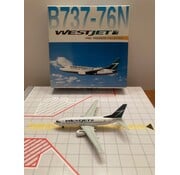 Dragon B737-700 Westjet  C-FIWS old colours 1:400**Collection sale**