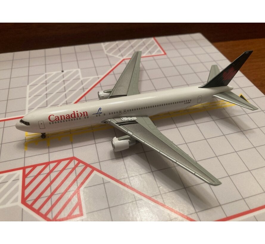 B747-400/B767-300 Canadian/Air Canada Green Tail 1:400 2-pack**Collection sale**