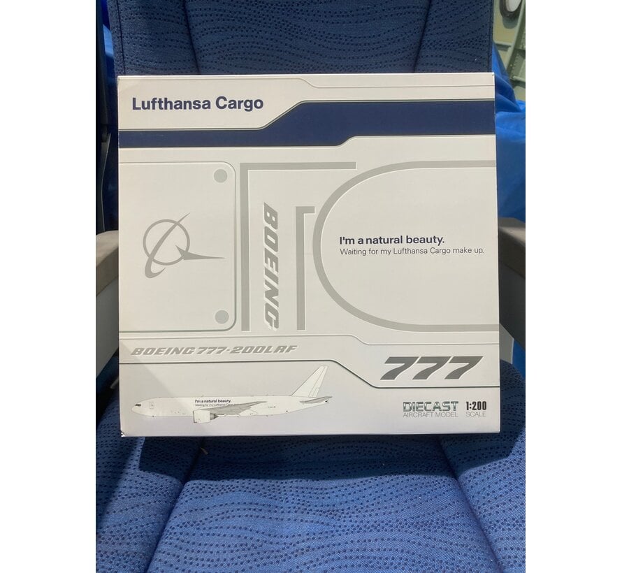 B777F Lufthansa Cargo Natural Beauty white livery D-ALFJ 1:200**Collection sale**