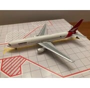 Aeroclassics B767-300 QANTAS VH-OGL [ERROR MODEL] 1:400**Collection sale**