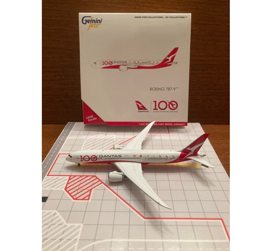 B787-9 Dreamliner QANTAS 100 livery VH-ZNJ 1:400 **Collection sale**