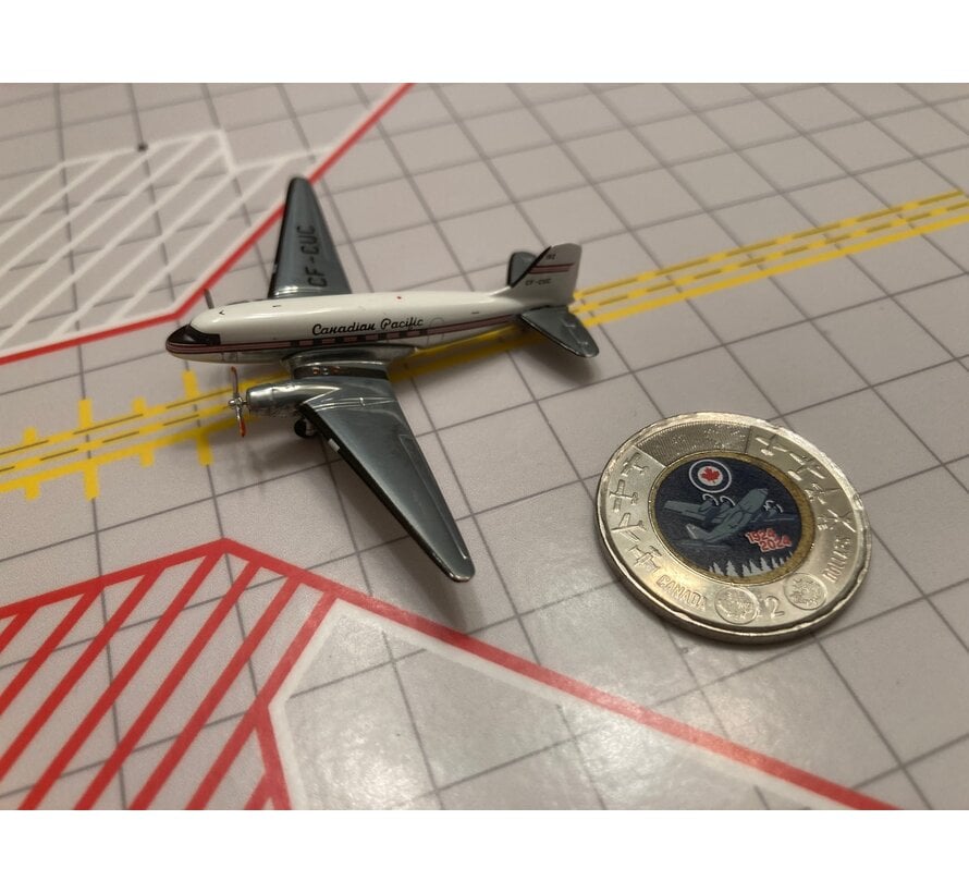 Aeroclassics C47A-DL Canadian Pacific CF-CUC 1:400**Collection sale**
