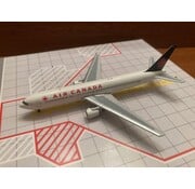 Aeroclassics B767-300 Air Canada C-GEOU Green tail 1:400 **Collection sale**