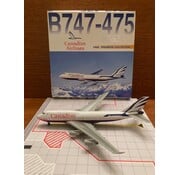 Dragon B747-475 Canadian Airlines C-GMWW 'Proud Wings' 1:400**Collection sale**used box