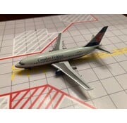 Aeroclassics B737-200 Canadian Holidays C-GWPW  1:400**Collection sale**